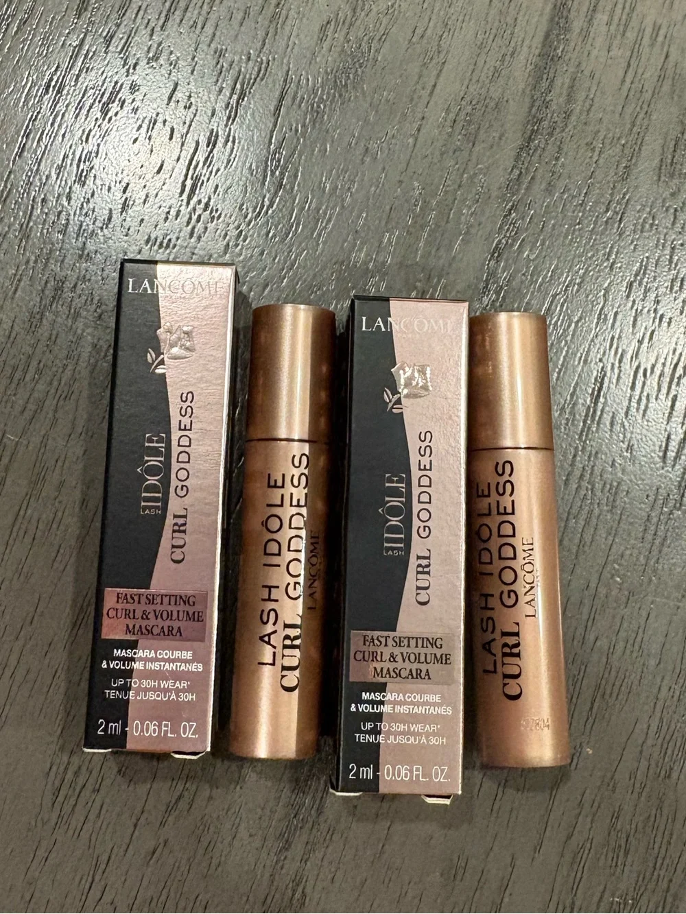 * New bundle of 2- Lancôme Lash Idôle Curl Goddess Mascara - Divine Black sample